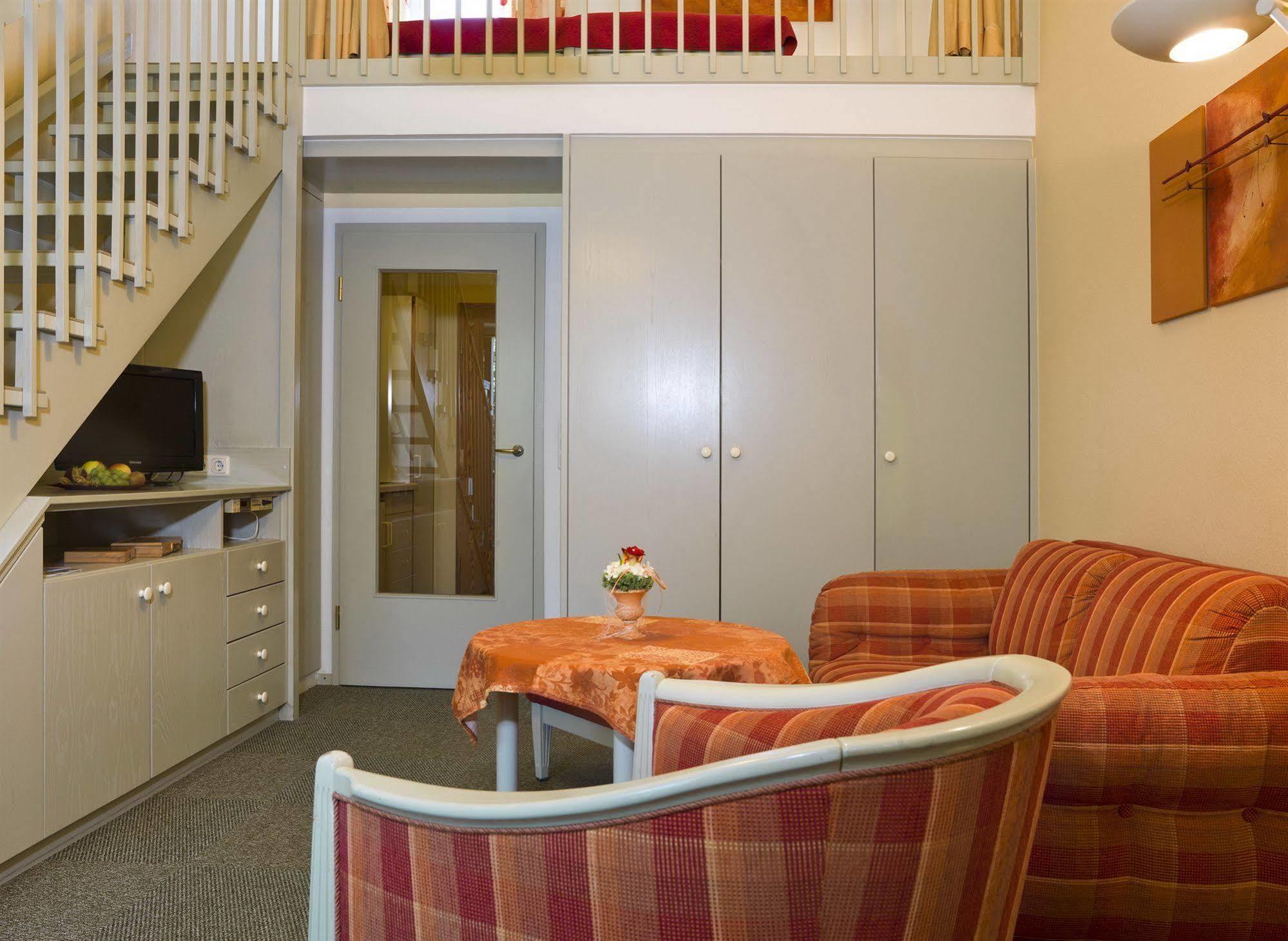 Hotel Chrysantihof Bad Birnbach Bagian luar foto